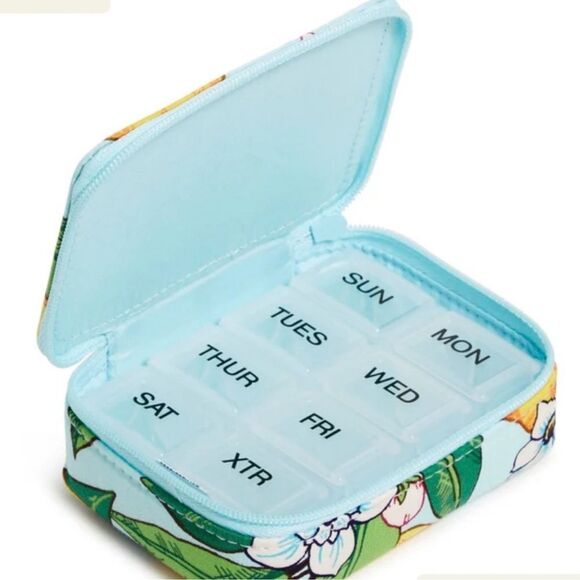 Vera Bradley Lemon Grove Blue Yellow Green Zip Travel Pill Case - Picture 6 of 16